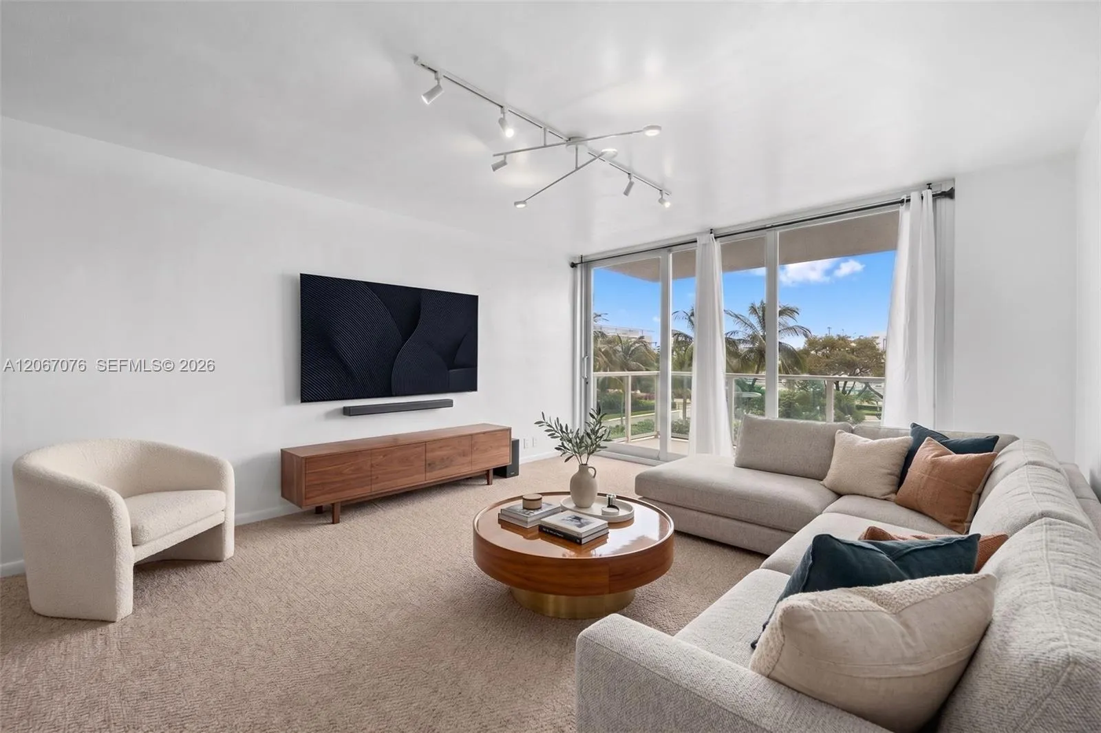Foto de propiedad en 1000 West Avenue 309, Miami Beach, FL 33139 Miami Beach con MLS# 