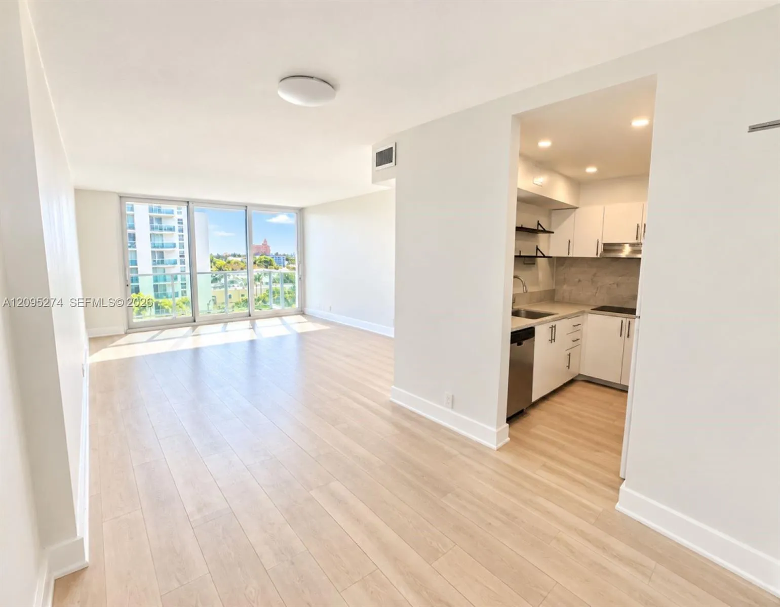 En Renta 1000 West Avenue 608, Miami Beach, FL 33139, Miami Beach, FL 33139