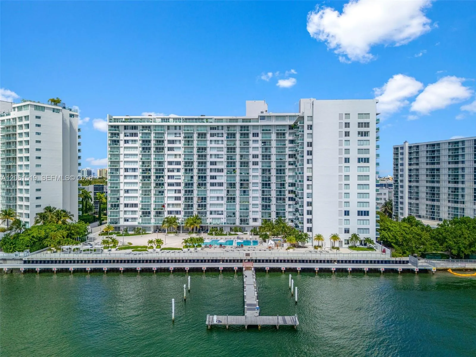 Foto de propiedad en 1000 West Avenue 609, Miami Beach, FL 33139 Miami Beach con MLS# 