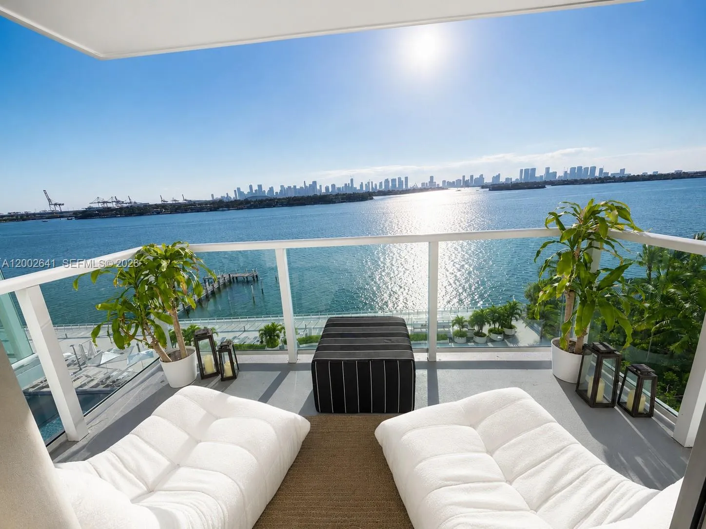 Foto de propiedad en 1000 West Avenue 712, Miami Beach, FL 33139 Miami Beach con MLS# 