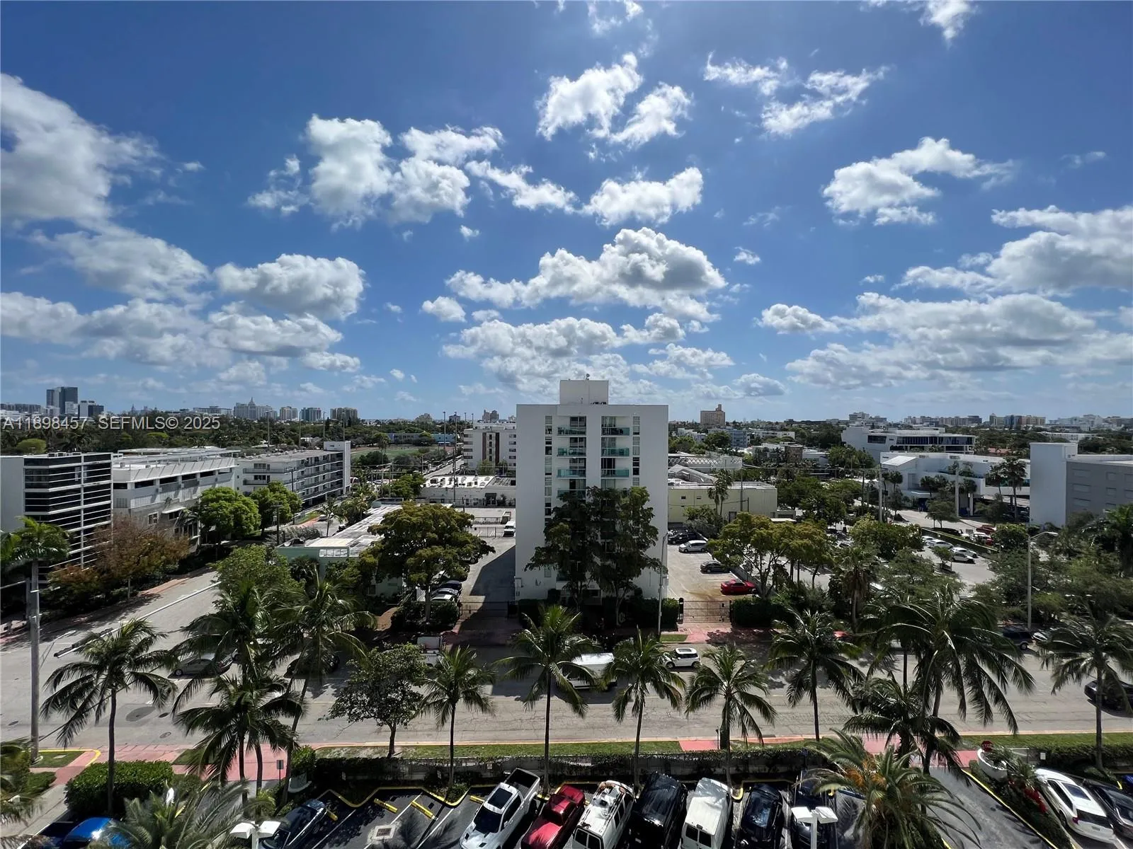 Foto de propiedad en 1000 West Avenue 808, Miami Beach, FL 33139 Miami Beach con MLS# 