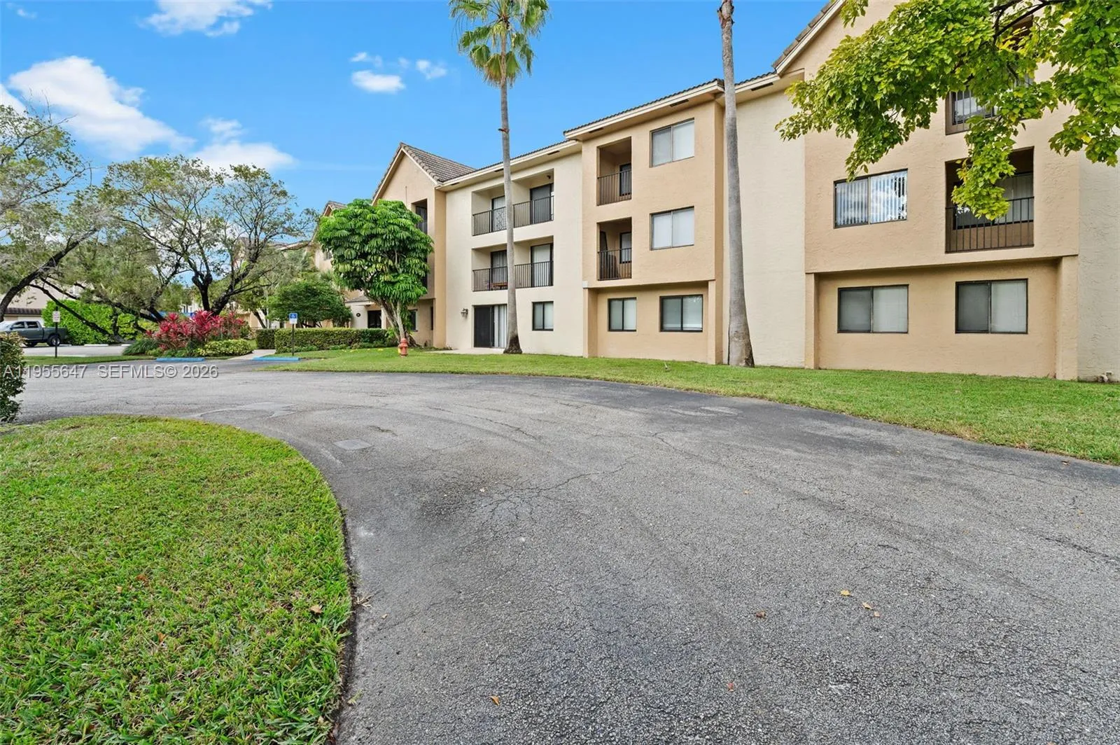 Foto de propiedad en 10001 W Atlantic Boulevard 218, Coral Springs, FL 33071 Coral Springs con MLS# 