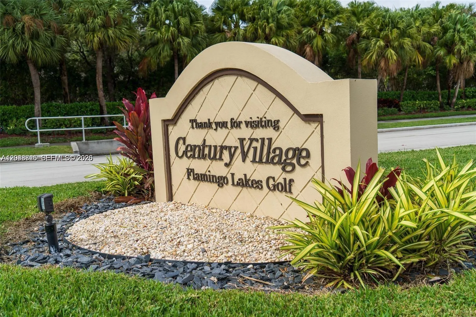 Foto de propiedad en 1001 SW 128th Terrace 107B, Pembroke Pines, FL 33027 Pembroke Pines con MLS# 