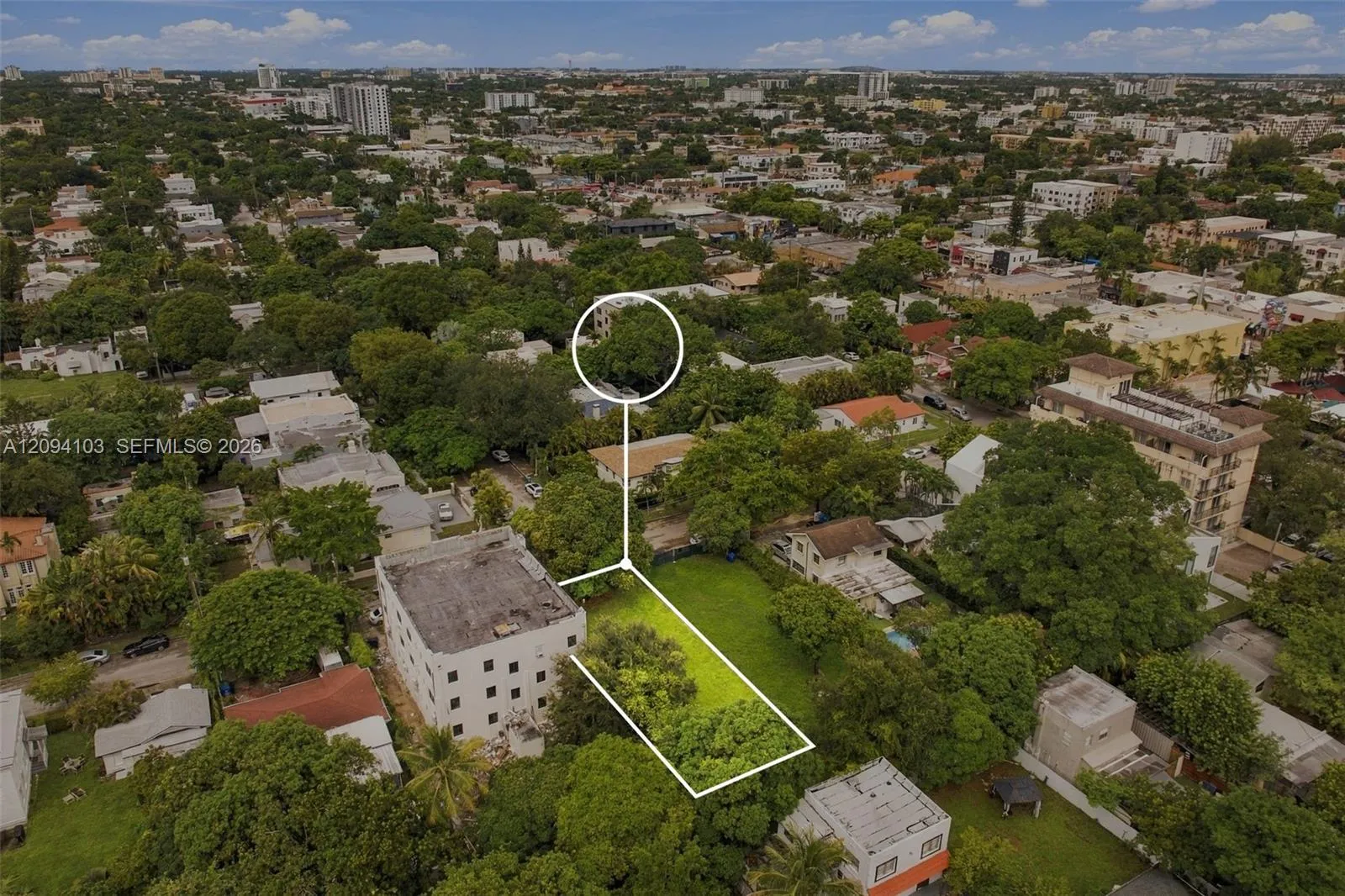 En Venta 1001 SW 15th Avenue, Miami, FL 33135, Miami, FL 33135