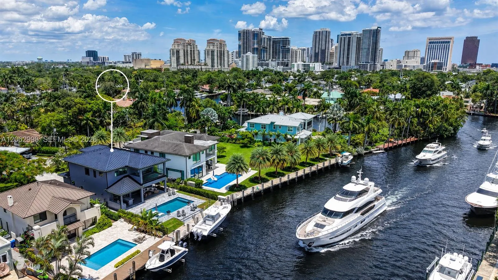 Foto de propiedad en 1004 SW 5th Place, Fort Lauderdale, FL 33312 Fort Lauderdale con MLS# 