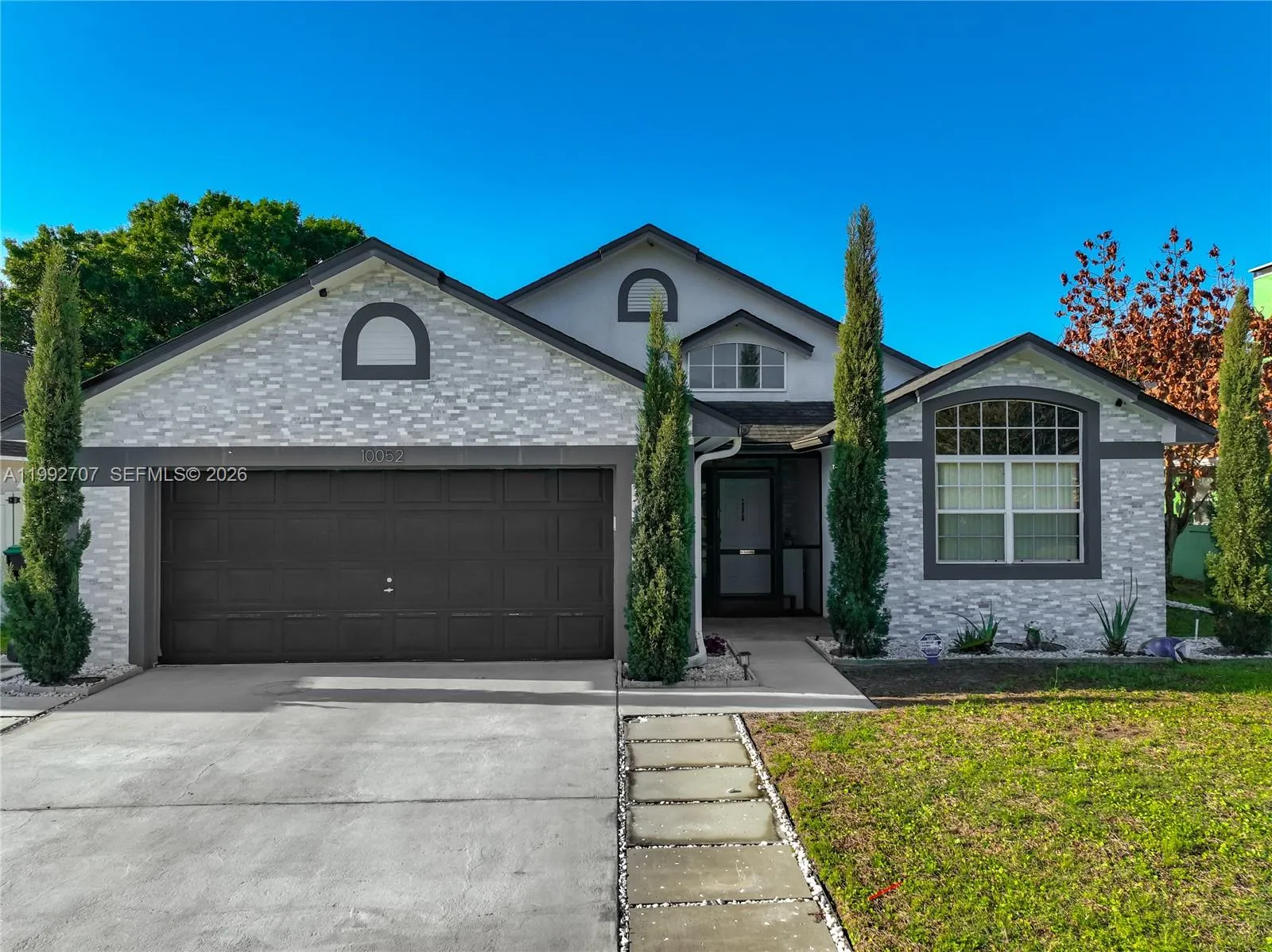 En Venta 10052 Sandbar Street, Orlando, FL 32825, Orlando, FL 32825