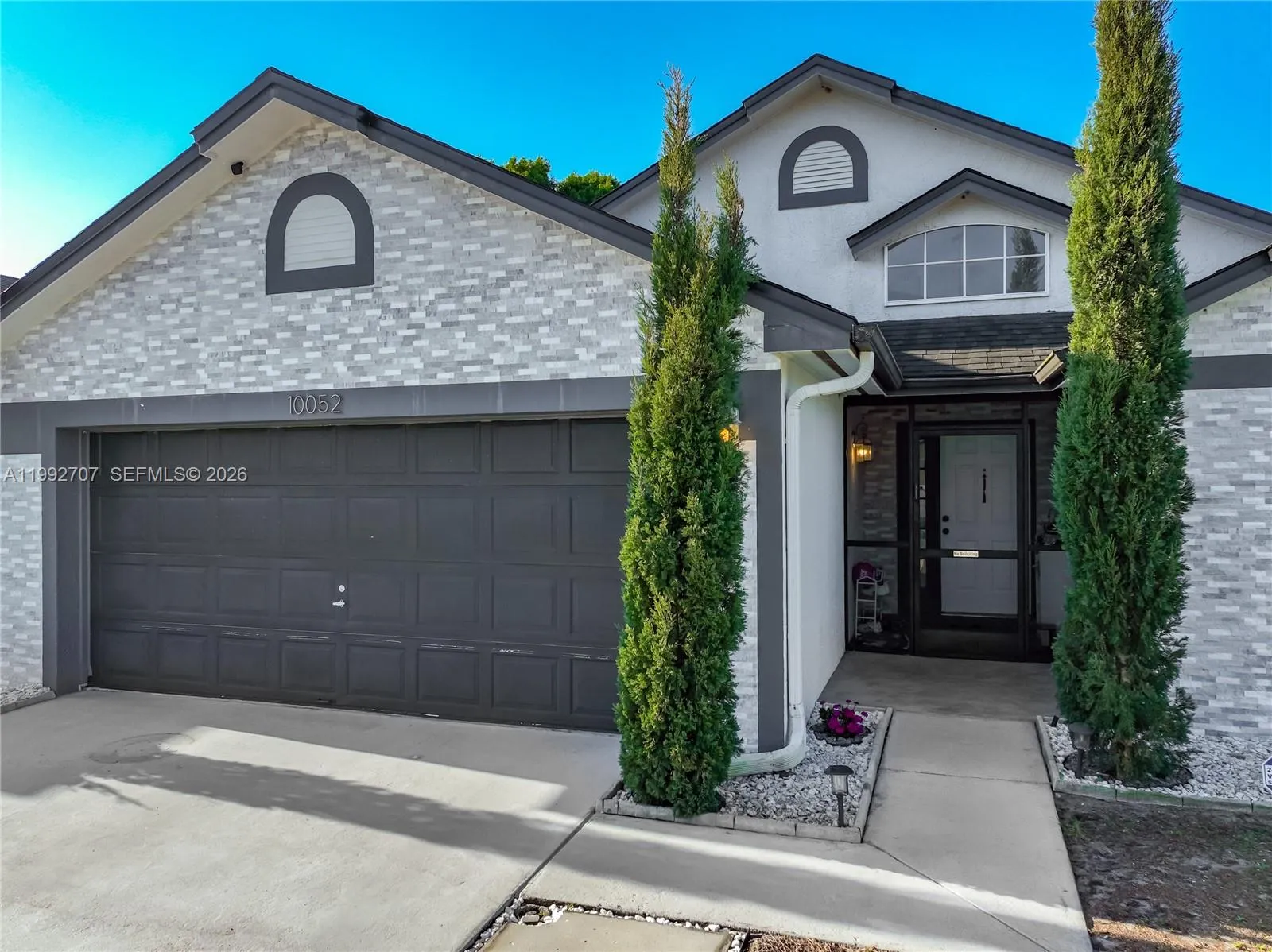 Foto de propiedad en 10052 Sandbar Street, Orlando, FL 32825 Orlando con MLS# 