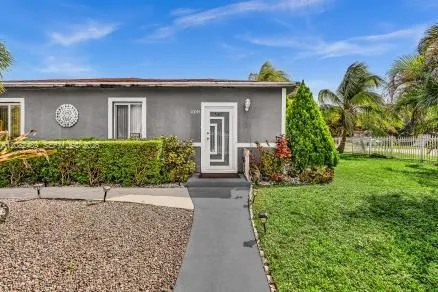 En Venta 10055 NW 5th Avenue, FL 33150, FL 33150
