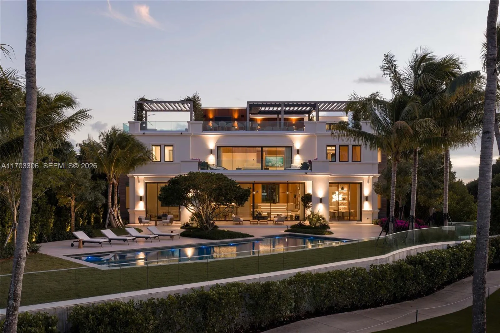 Foto de propiedad en 1006 Links Drive, Miami Beach, FL 33109 Miami Beach con MLS# 