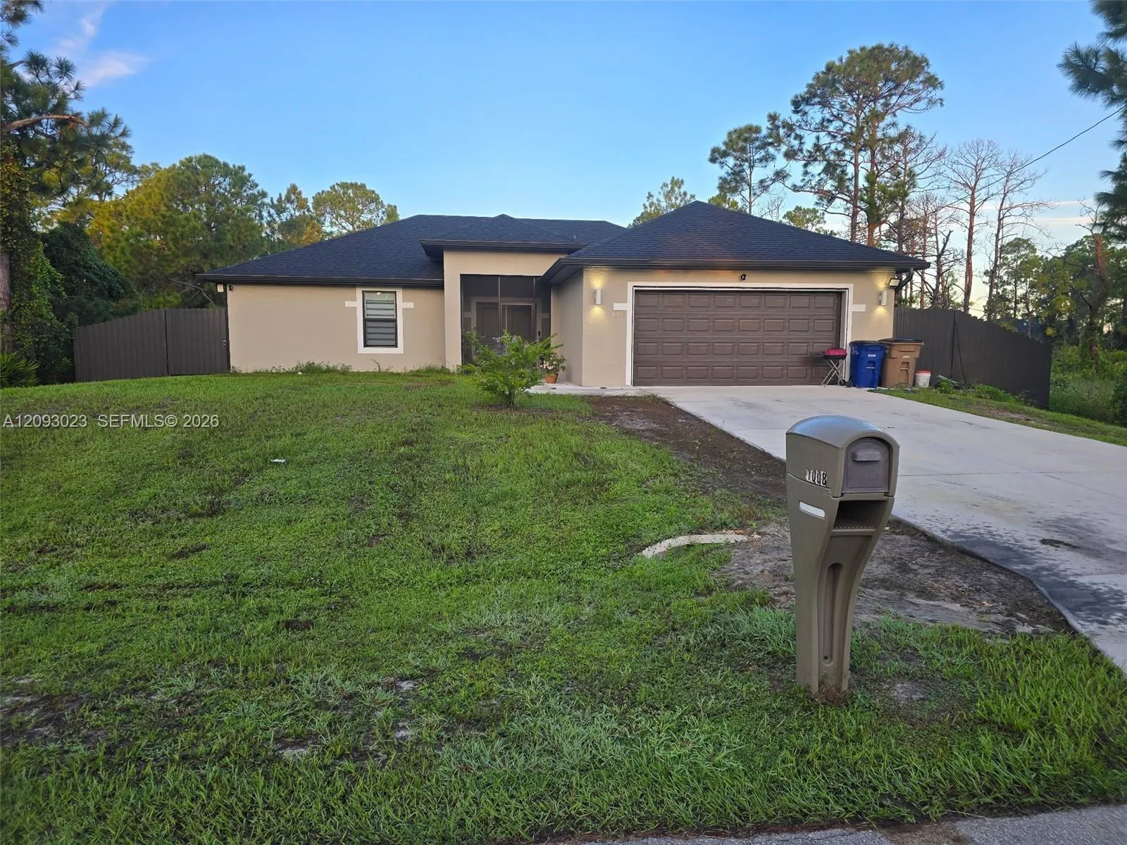 En Venta 1008 Angus Avenue, Lehigh Acres, FL 33974, Lehigh Acres, FL 33974