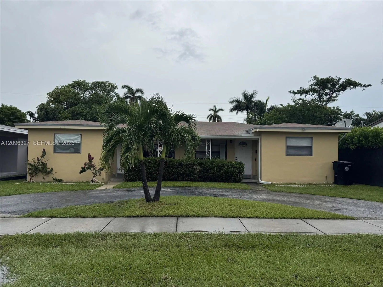 En Venta 1009 NE 2nd Street, Hallandale Beach, FL 33009, Hallandale Beach, FL 33009