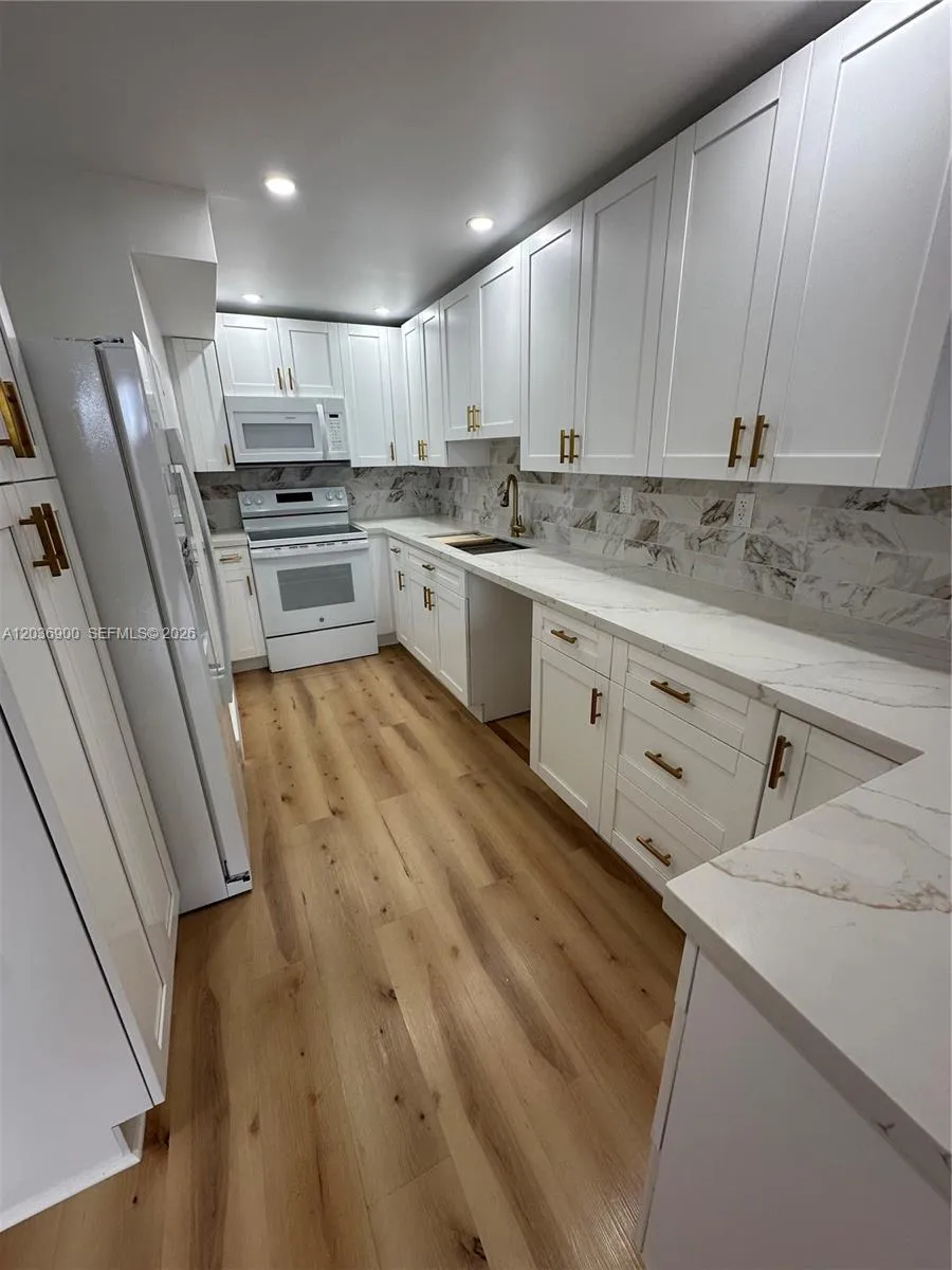 Foto de propiedad en 10090 NW 80th Court 1158, Hialeah Gardens, FL 33016 Hialeah Gardens con MLS# 