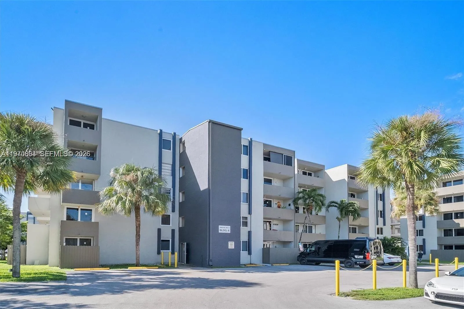 Foto de propiedad en 10090 NW 80th Court 1206, Hialeah Gardens, FL 33016 Hialeah Gardens con MLS# 