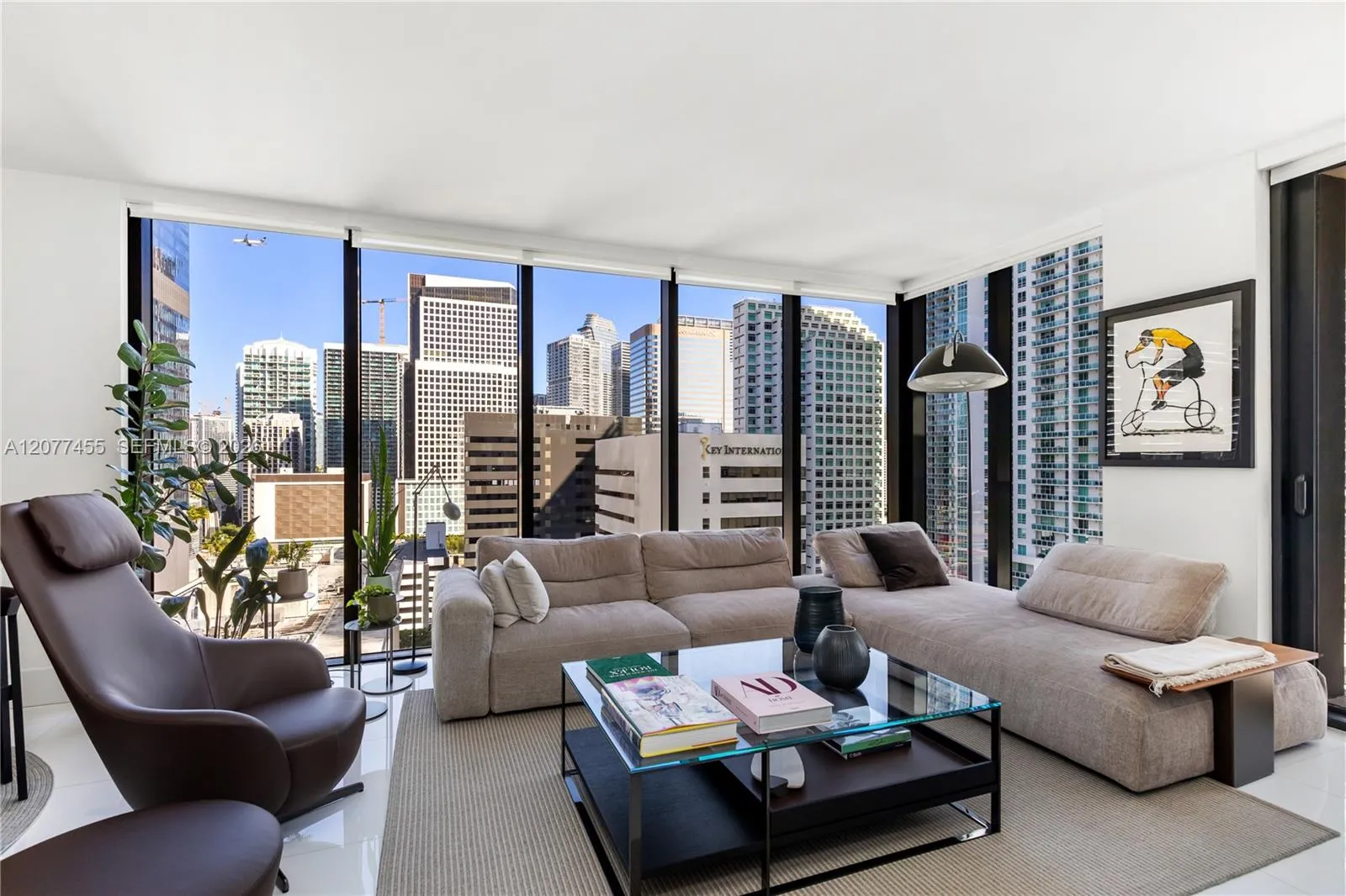 Foto de propiedad en 1010 Brickell Avenue 1701, Miami, FL 33131 Miami con MLS# 