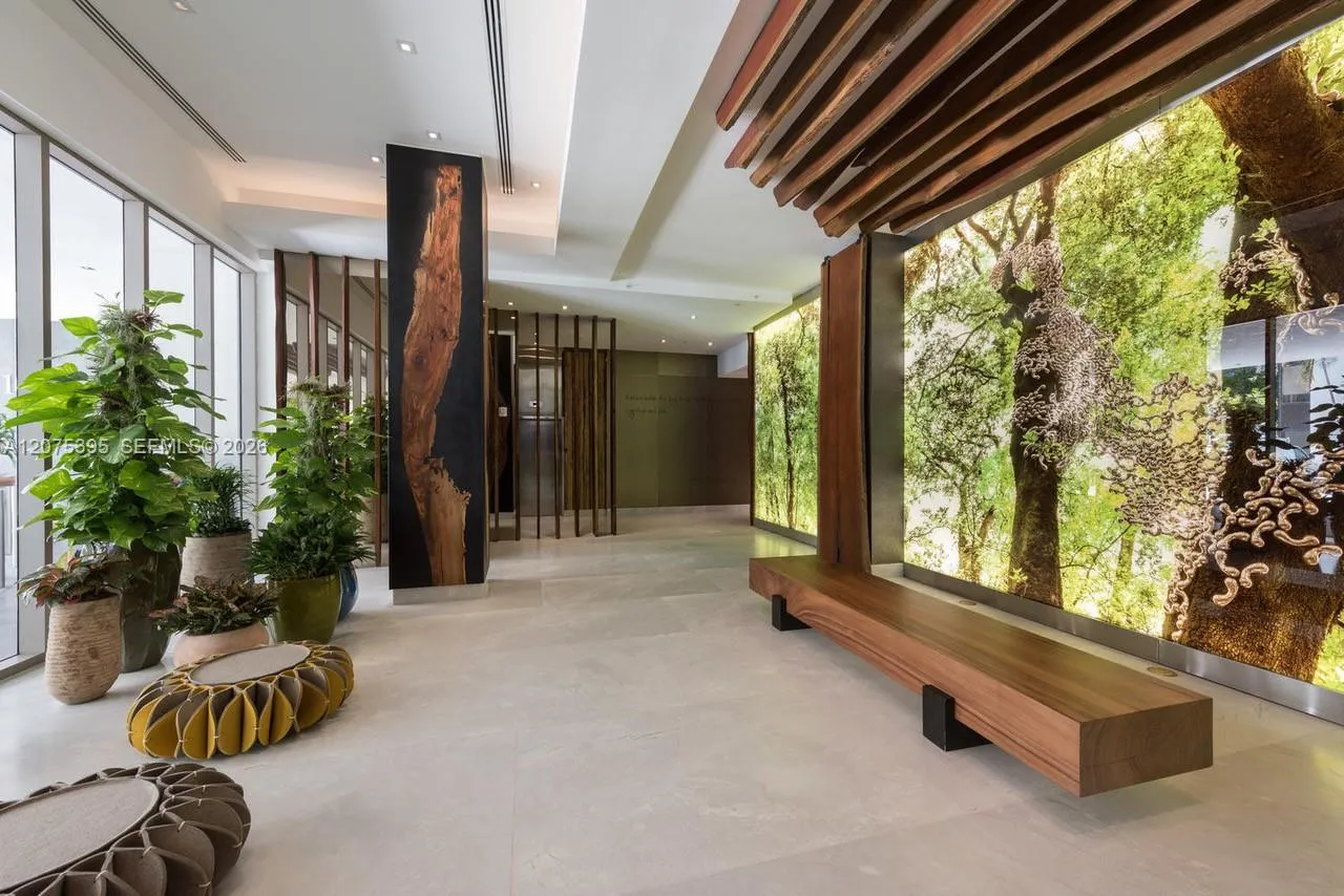 Foto de propiedad en 1010 Brickell Avenue 2009, Miami, FL 33131 Miami con MLS# 