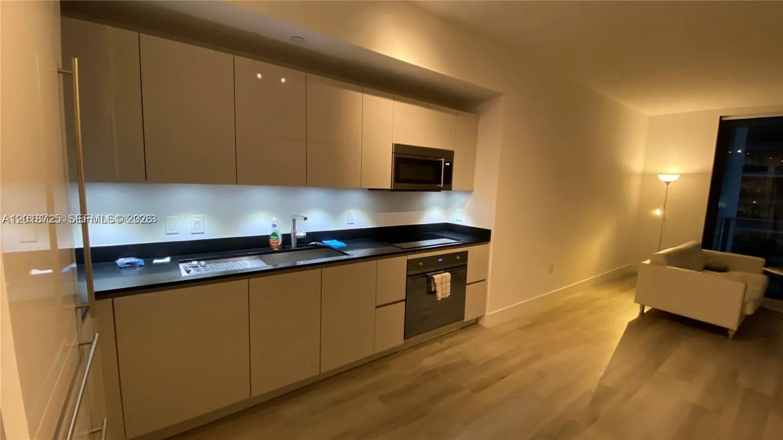 Foto de propiedad en 1010 Brickell Avenue 2208, Miami, FL 33131 Miami con MLS# 