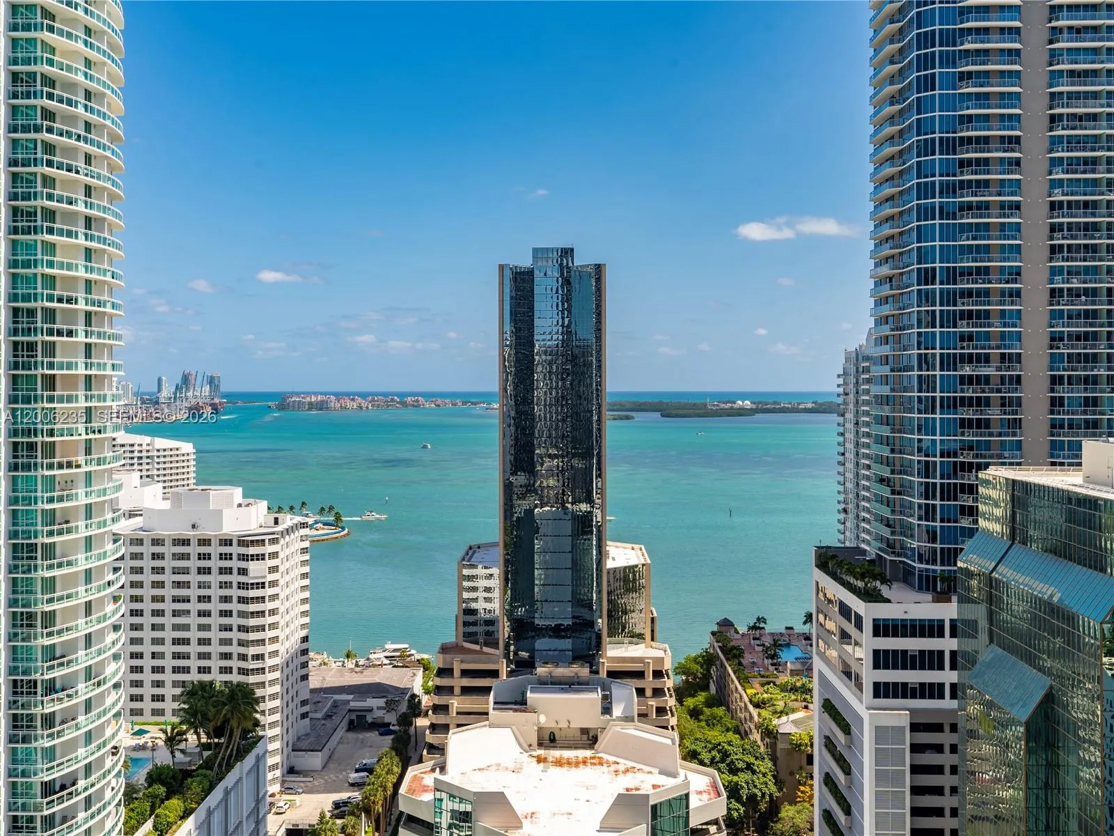 Foto de propiedad en 1010 Brickell Avenue 2801, Miami, FL 33131 Miami con MLS# 