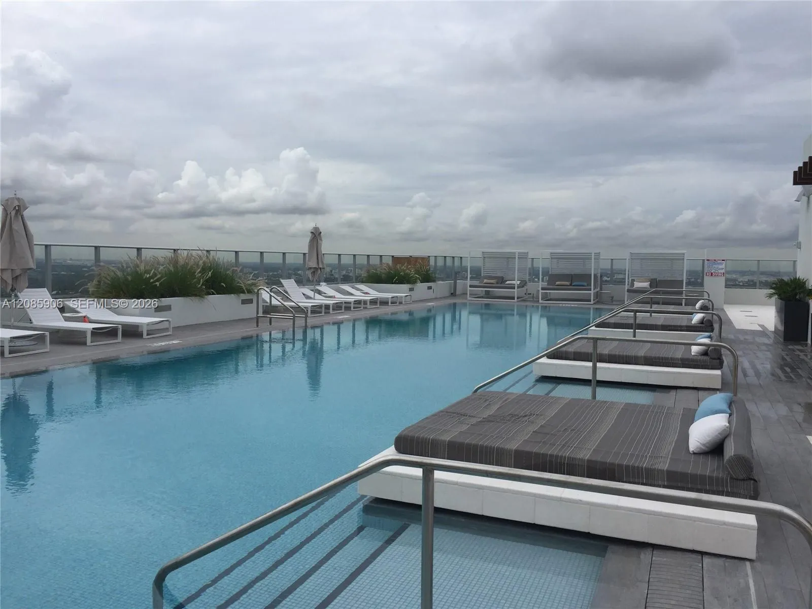 Foto de propiedad en 1010 Brickell Avenue 3310, Miami, FL 33131 Miami con MLS#