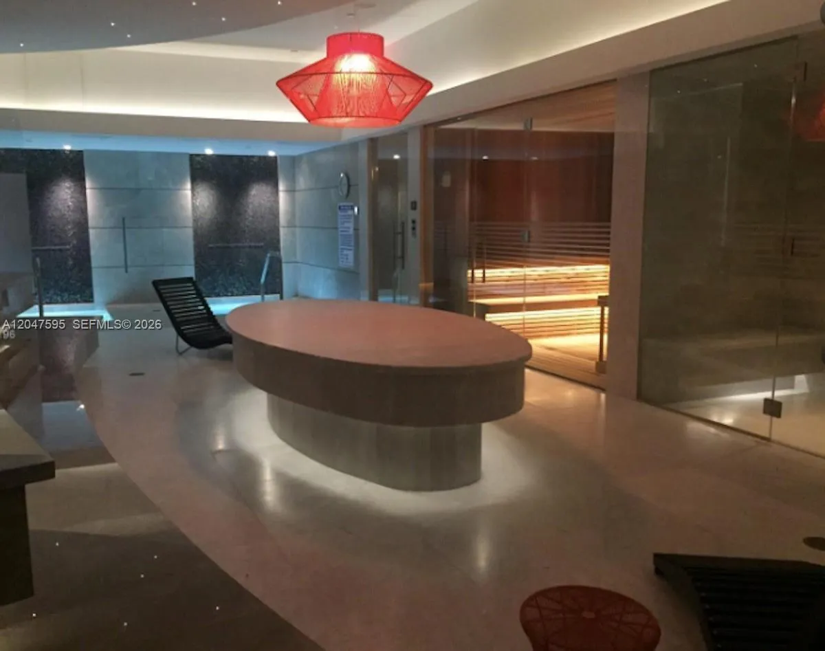 Foto de propiedad en 1010 Brickell Avenue 3709, Miami, FL 33131 Miami con MLS# 