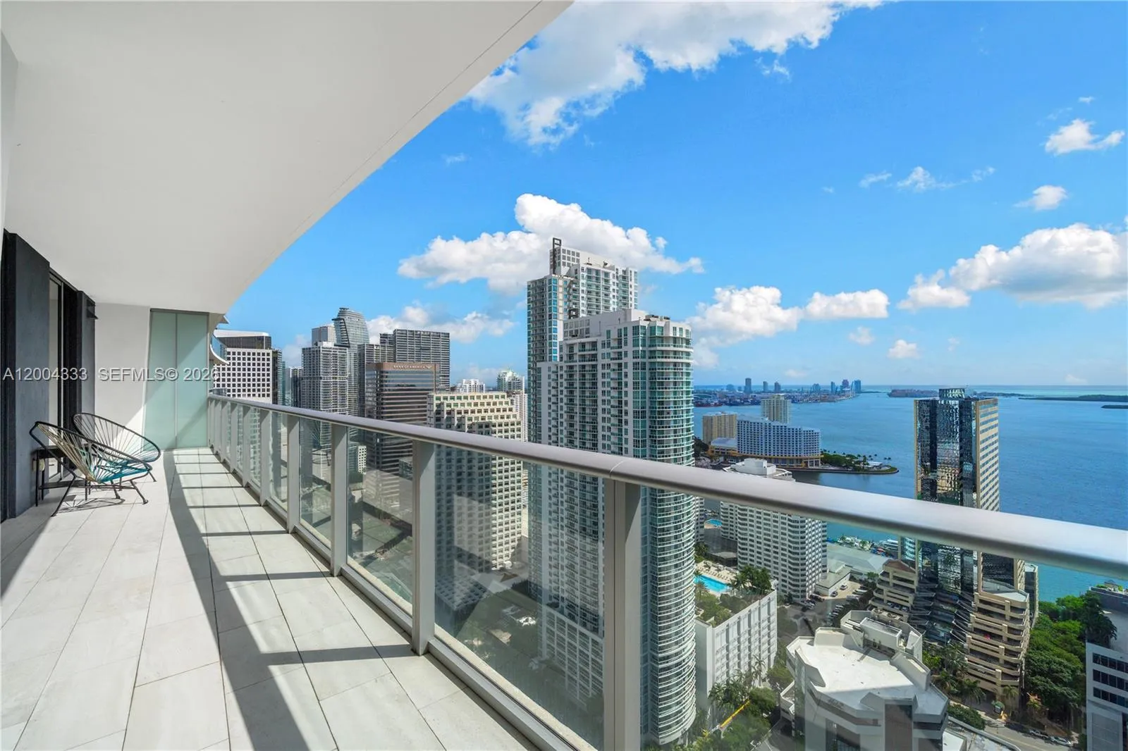Foto de propiedad en 1010 Brickell Avenue 3904, Miami, FL 33131 Miami con MLS# 