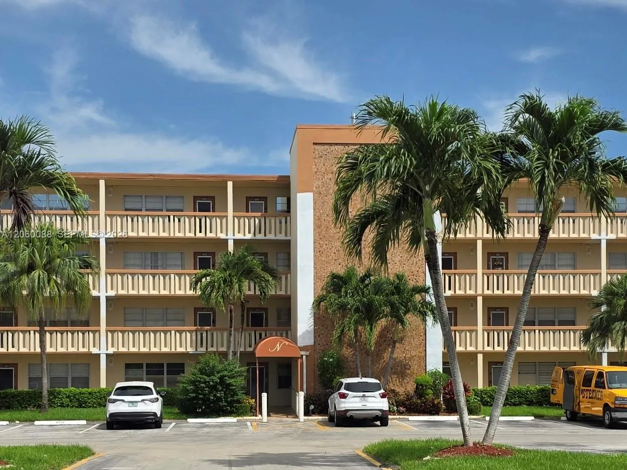 Foto de propiedad en 1010 Newcastle A 1010, Boca Raton, FL 33434 Boca Raton con MLS# 