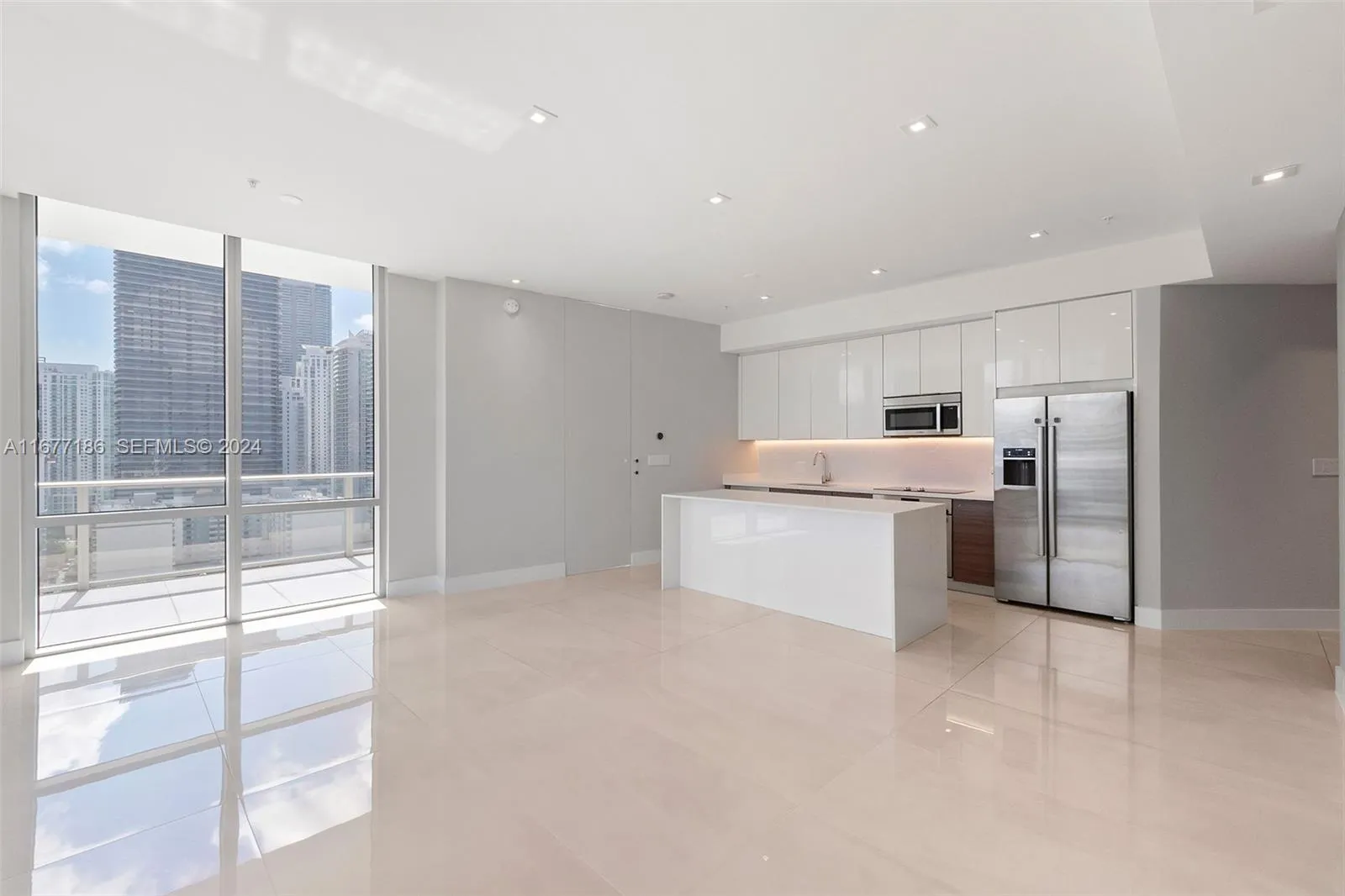 Foto de propiedad en 1010 SW 2nd Avenue PH03, Miami, FL 33130 Miami con MLS# 