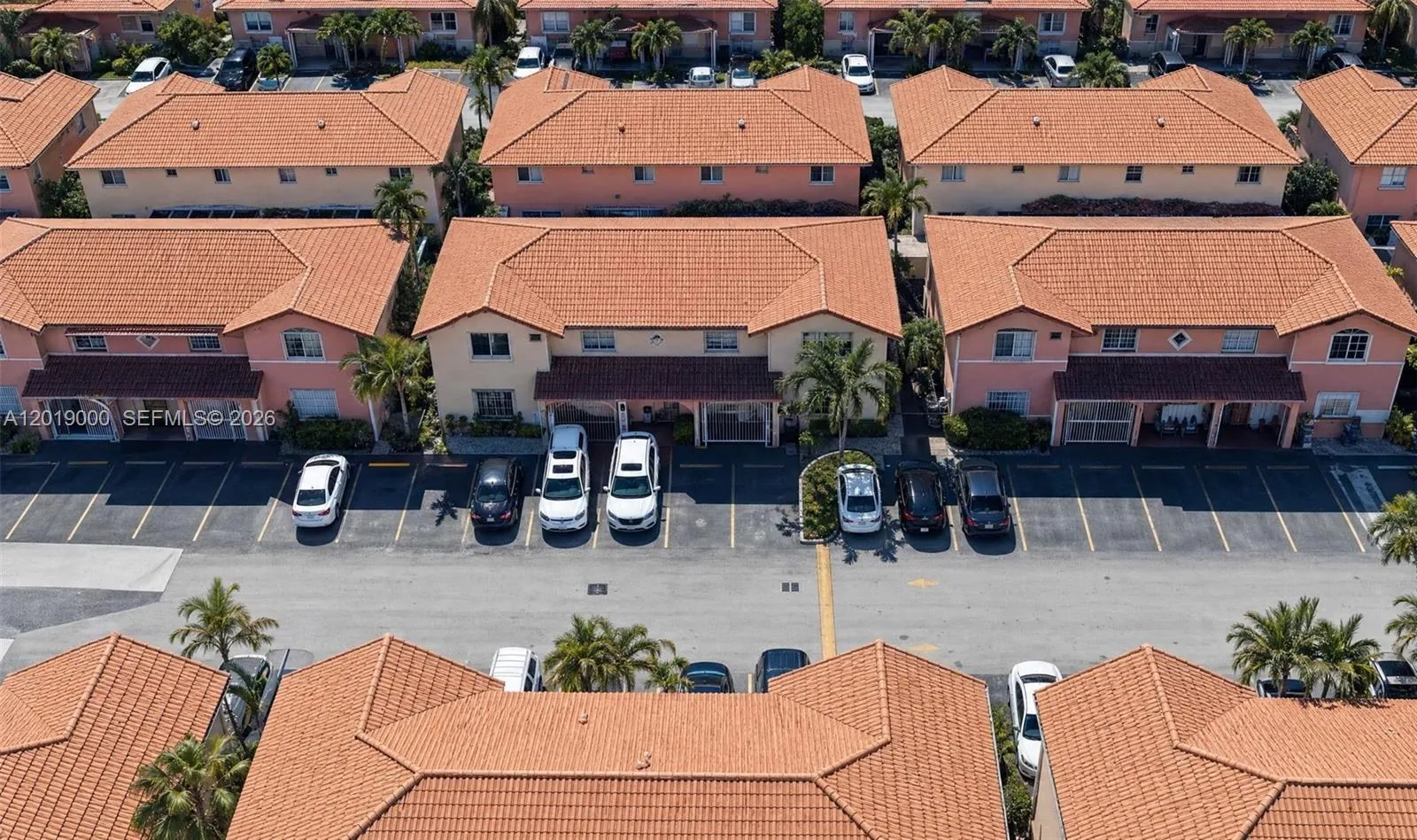 Vendido 10101 W Okeechobee Road 16202, Hialeah Gardens, FL 33016, Hialeah Gardens, FL 33016