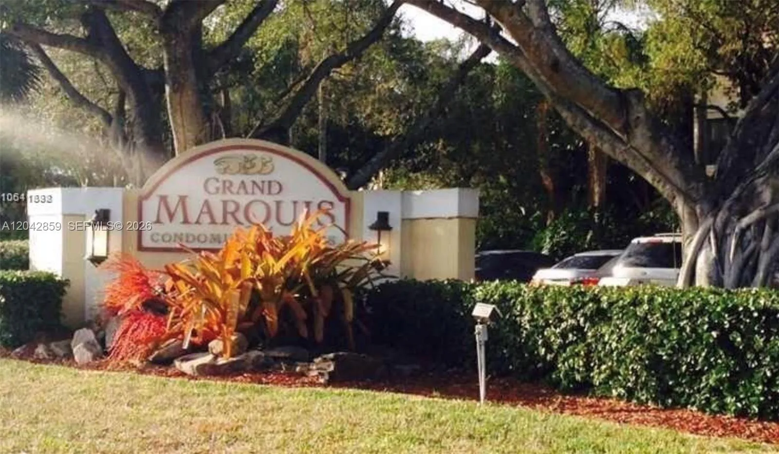 Foto de propiedad en 10111 W Sunrise Boulevard 303, Plantation, FL 33322 Plantation con MLS# 