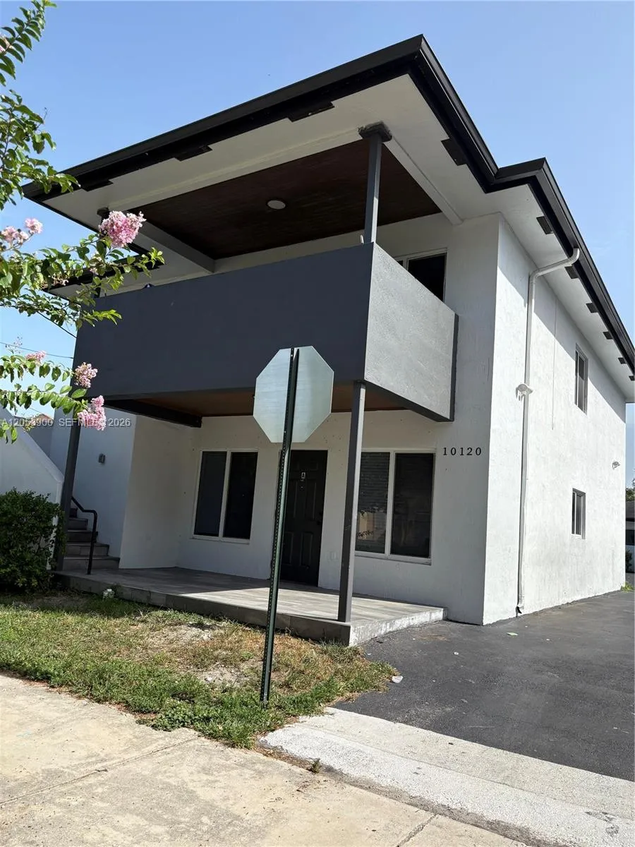 En Venta 10128 W Fern Street, Miami, FL 33157, Miami, FL 33157