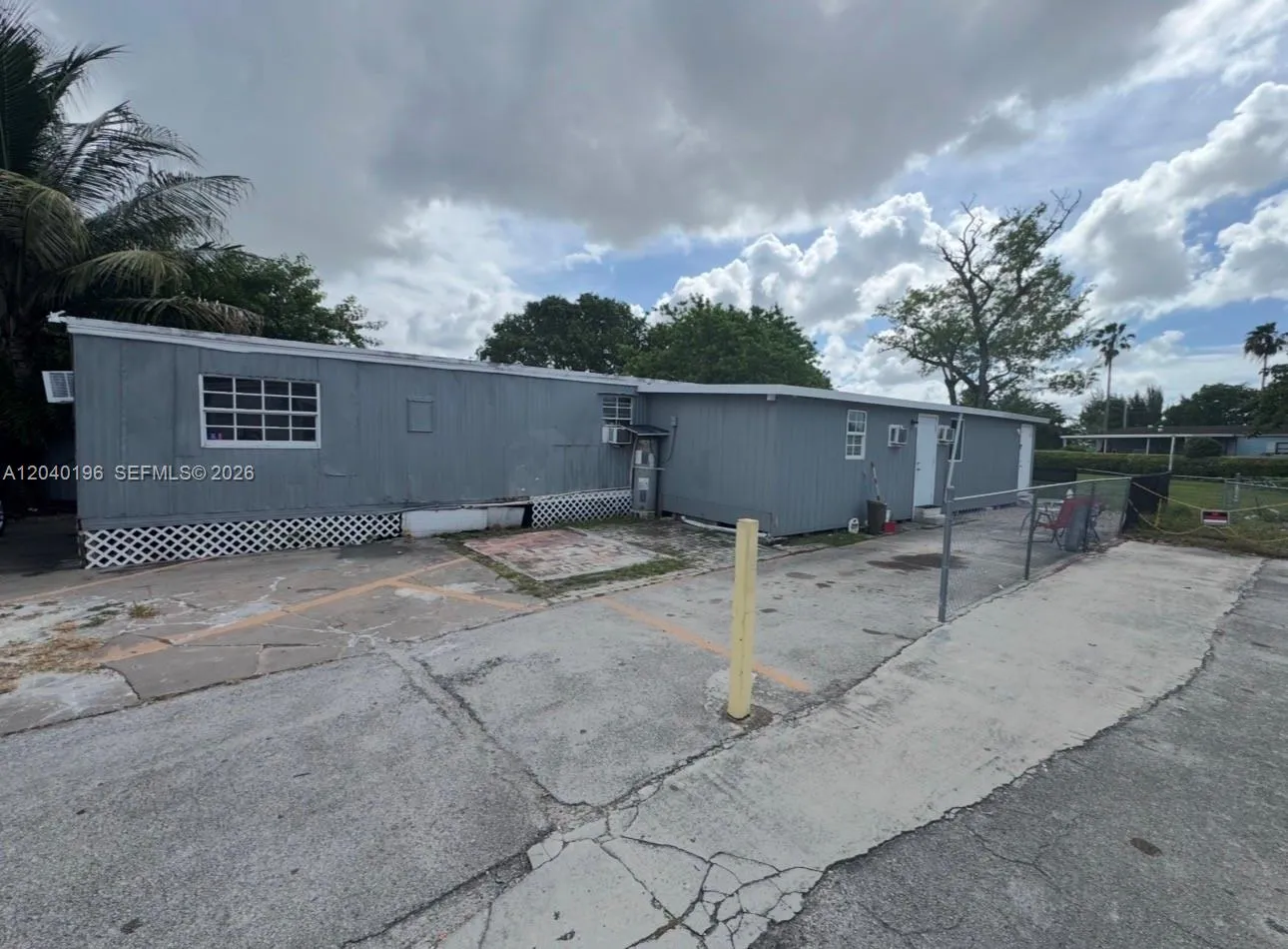 En Venta 1013 SW 128th Avenue, Miami, FL 33184, Miami, FL 33184