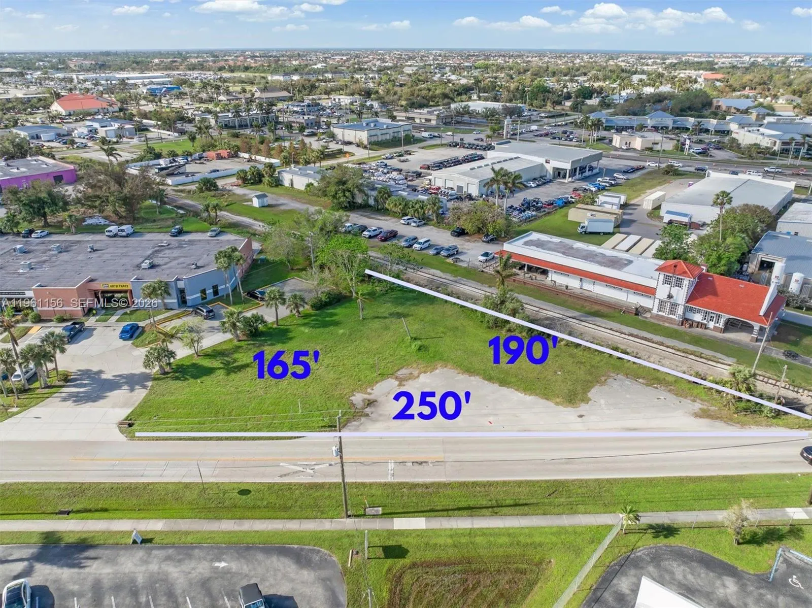 Foto de propiedad en 1013 Taylor Road, Punta Gorda, FL 33950 Punta Gorda con MLS# 
