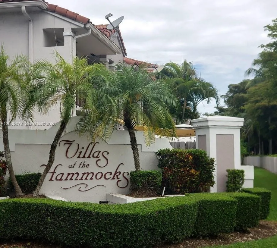 En Renta 10130 SW 154th Cir Court 104-9, Miami, FL 33196, Miami, FL 33196