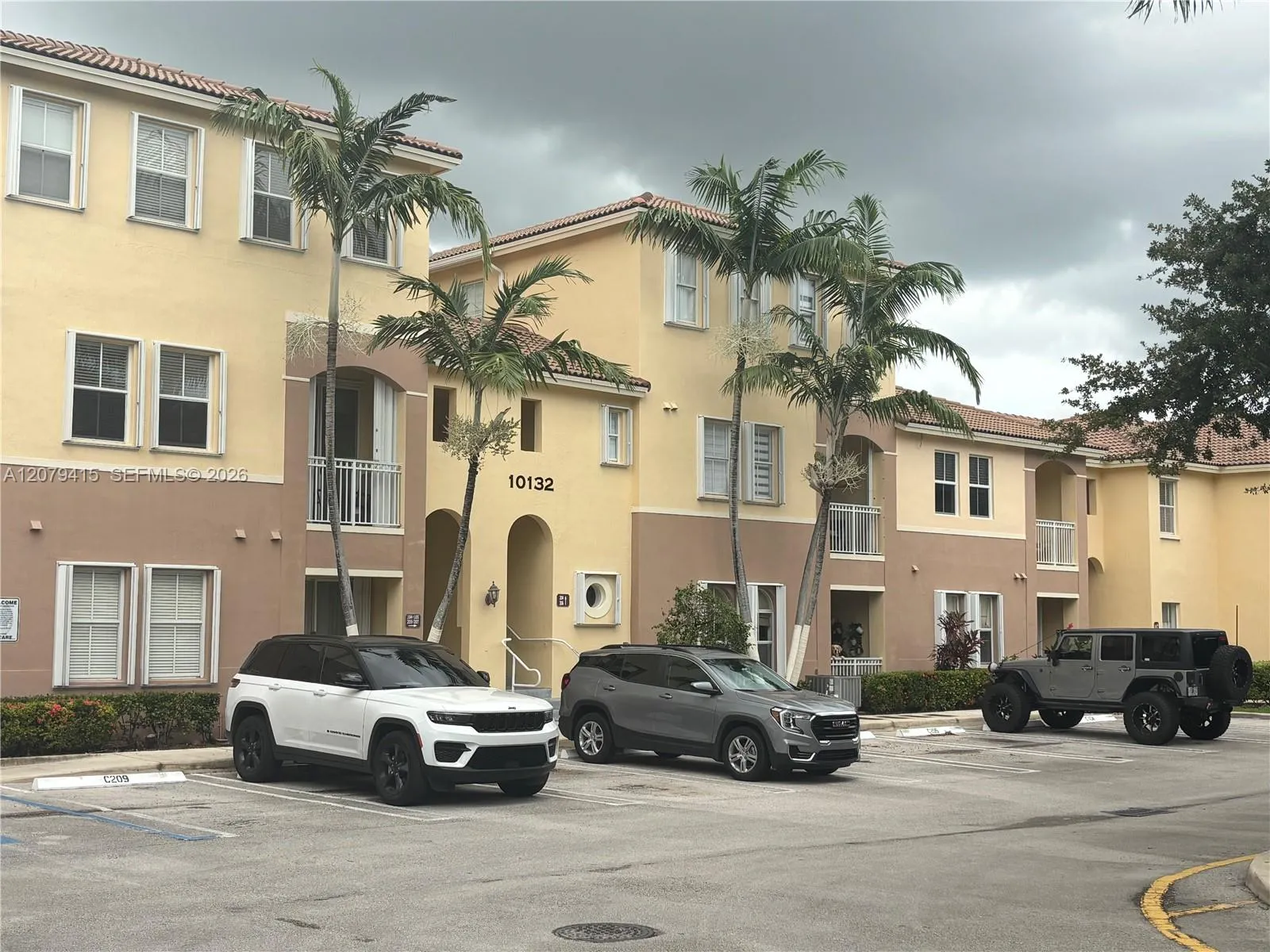 En Renta 10132 NW 7th Street 102, Miami, FL 33172, Miami, FL 33172