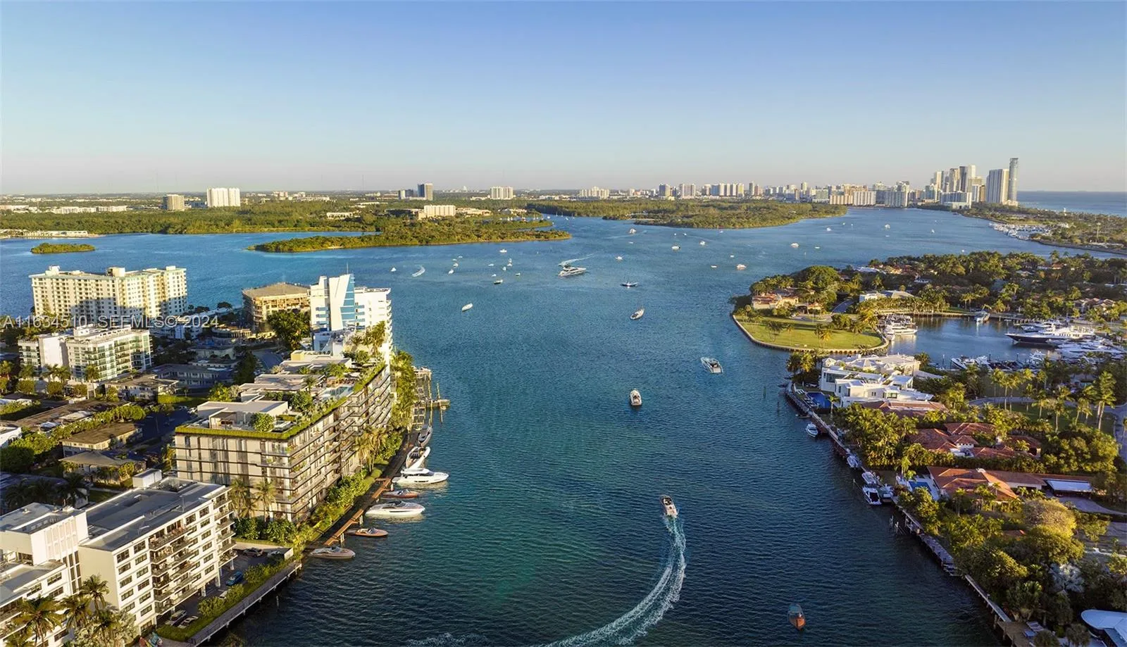 Foto de propiedad en 10141 E Bay Harbor Drive 406, Bay Harbor Islands, FL 33154 Bay Harbor Islands con MLS# 