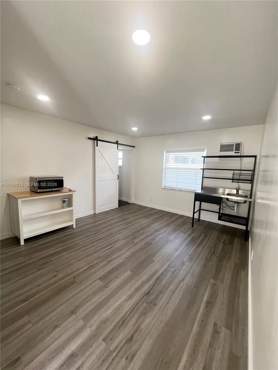 En Renta 1015 SW 4th Avenue B, Fort Lauderdale, FL 33315, Fort Lauderdale, FL 33315