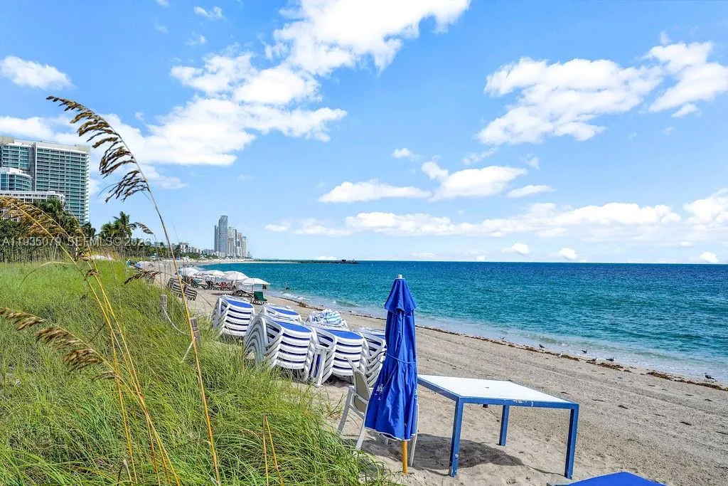 Foto de propiedad en 10155 Collins Avenue 1106, Bal Harbour, FL 33154 Bal Harbour con MLS# 