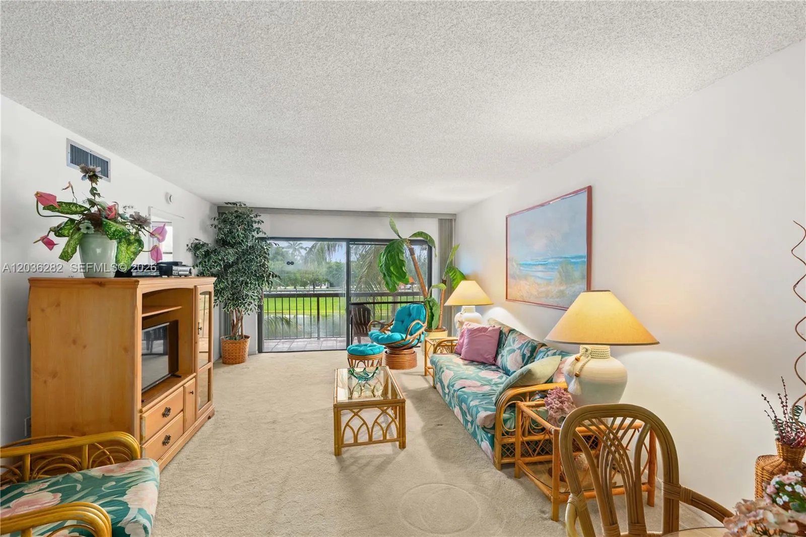 Foto de propiedad en 10155 NW 9th St Circle 4-202, Miami, FL 33172 Miami con MLS# 