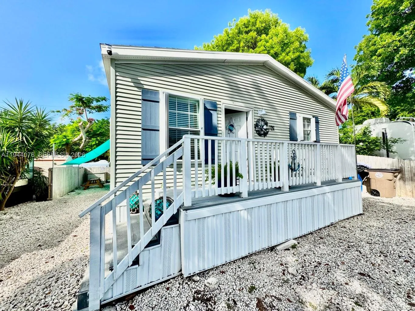 Vendido 101620 Overseas Highway 11, Key Largo, FL 33037, Key Largo, FL 33037