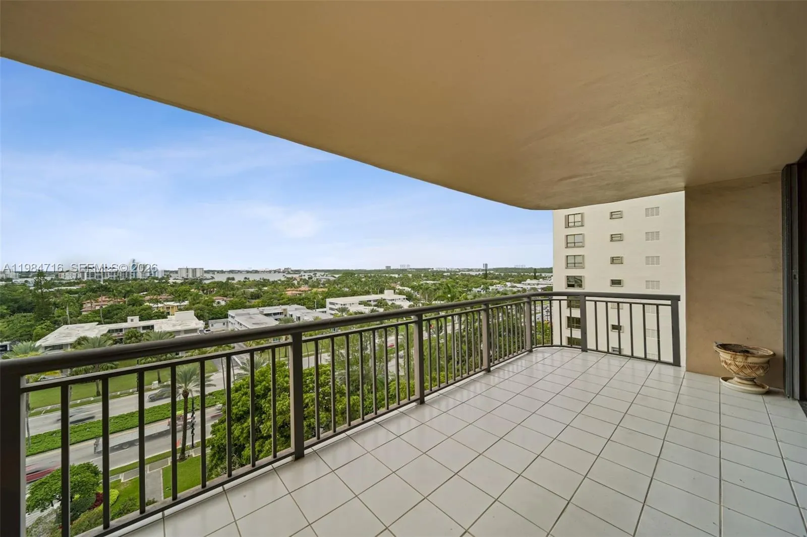 Foto de propiedad en 10175 Collins Avenue 807, Bal Harbour, FL 33154 Bal Harbour con MLS# 