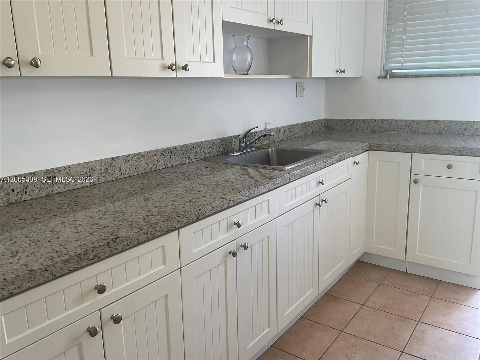 Foto de propiedad en 10178 Collins Avenue 109, Bal Harbour, FL 33154 Bal Harbour con MLS# 