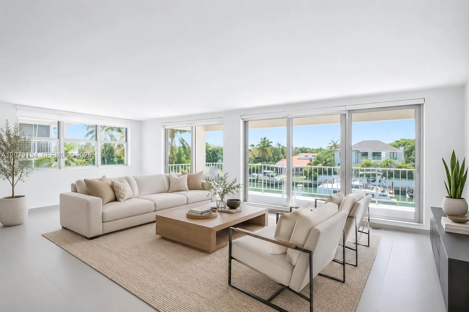 Foto de propiedad en 10180 W Bay Harbor Drive 3A, Bay Harbor Islands, FL 33154 Bay Harbor Islands con MLS# 