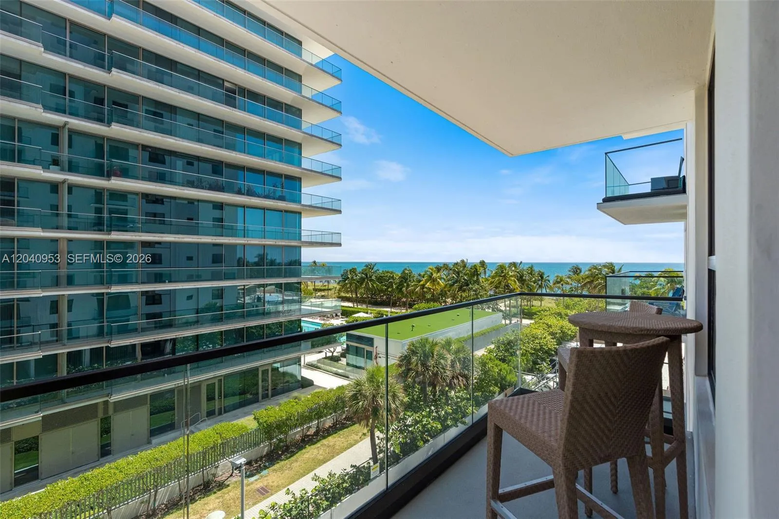 En Renta 10185 Collins Avenue 521, Bal Harbour, FL 33154, Bal Harbour, FL 33154