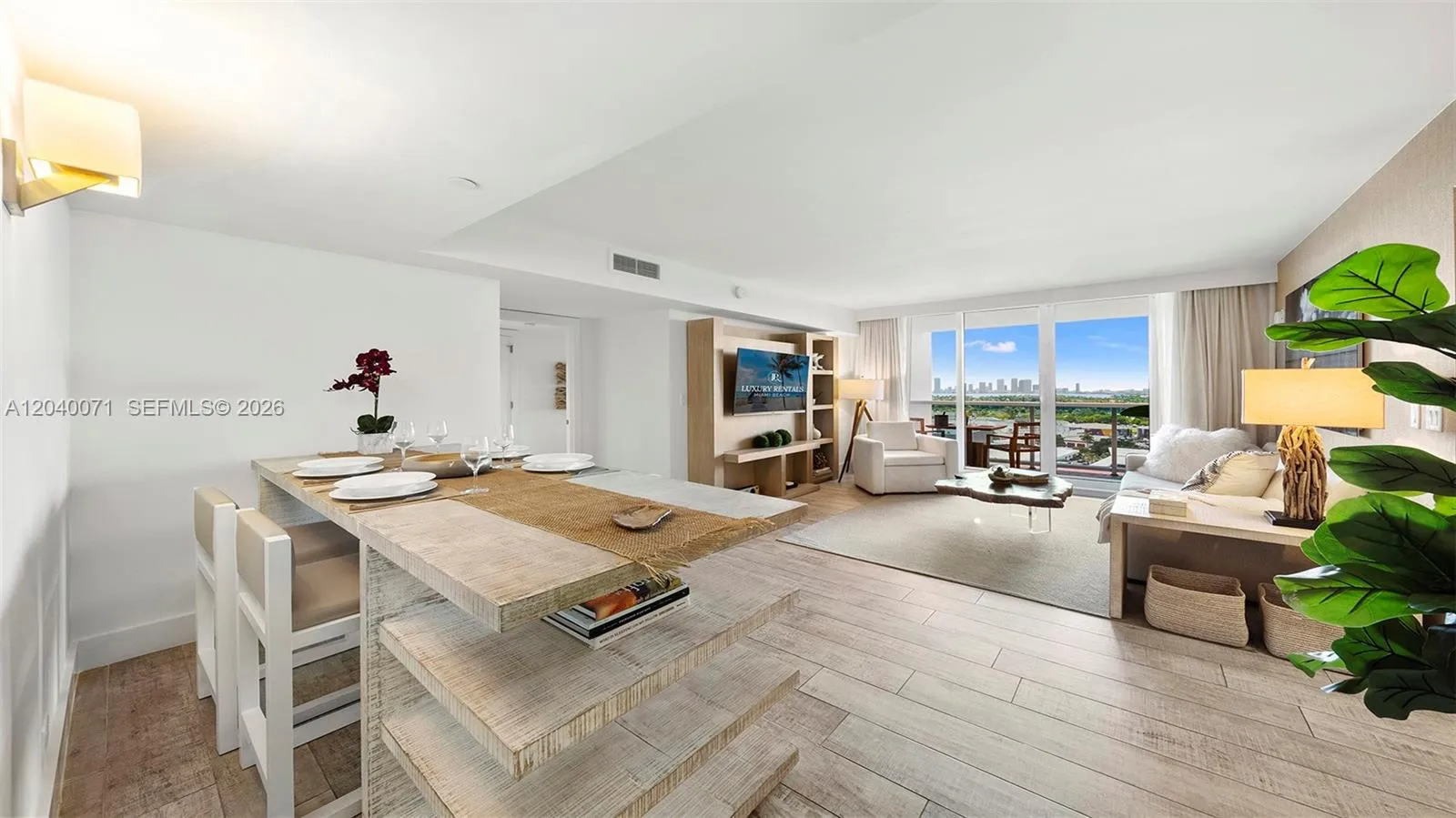 Foto de propiedad en 102 24 1545, Miami Beach, FL 33139 Miami Beach con MLS# 
