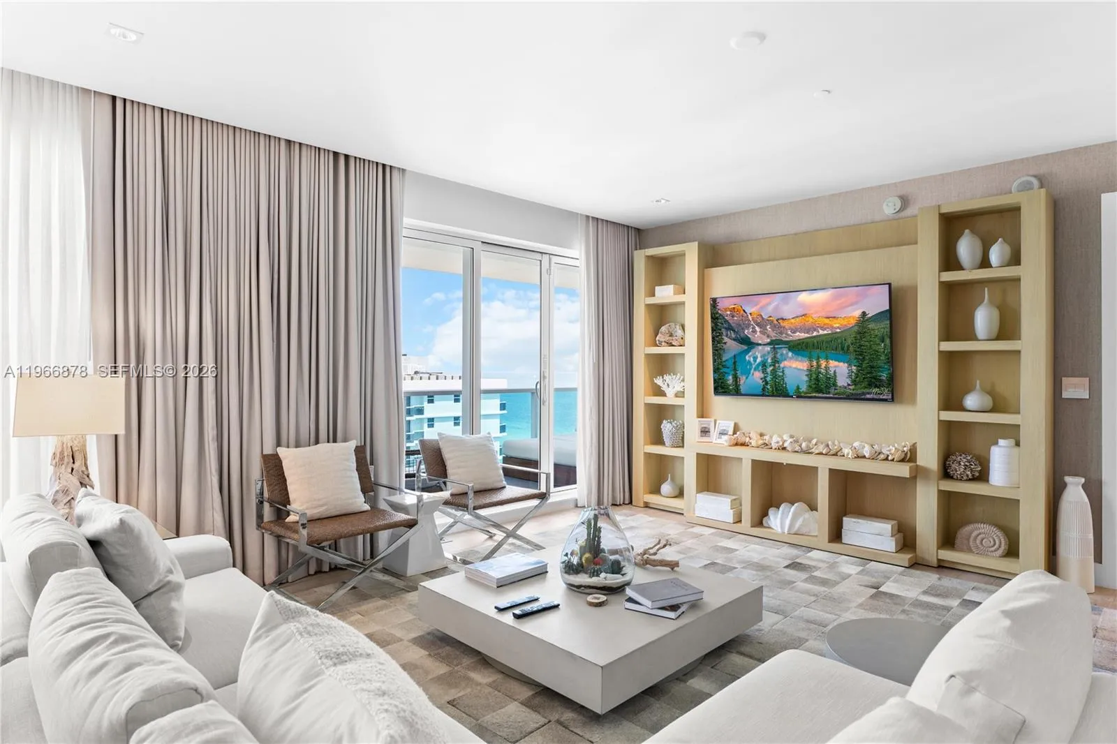 Foto de propiedad en 102 24th Street PH-1703, Miami Beach, FL 33139 Miami Beach con MLS# 
