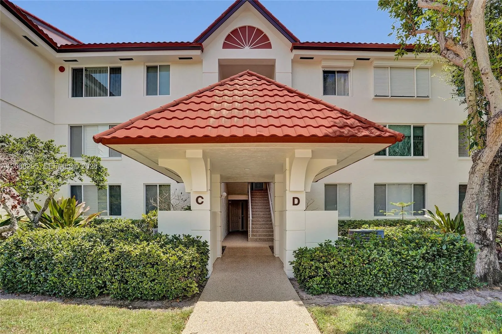 Foto de propiedad en 102 Half Moon Circle C3, Hypoluxo, FL 33462 Hypoluxo con MLS# 