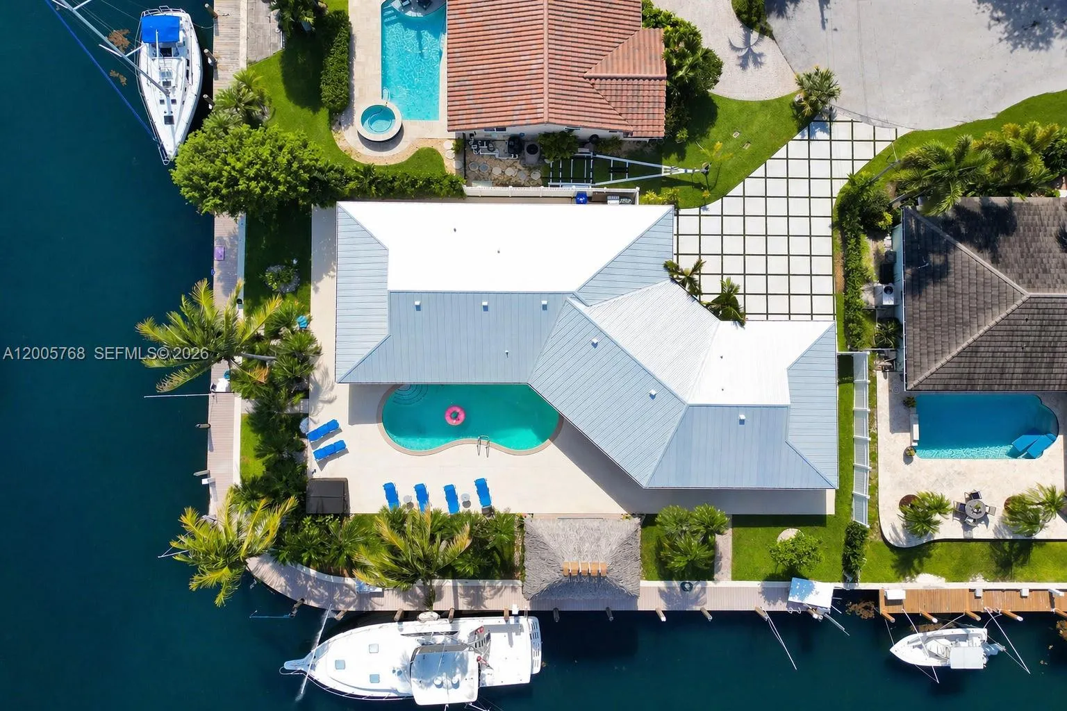 Foto de propiedad en 1020 NE 27th Avenue, Pompano Beach, FL 33062 Pompano Beach con MLS# 