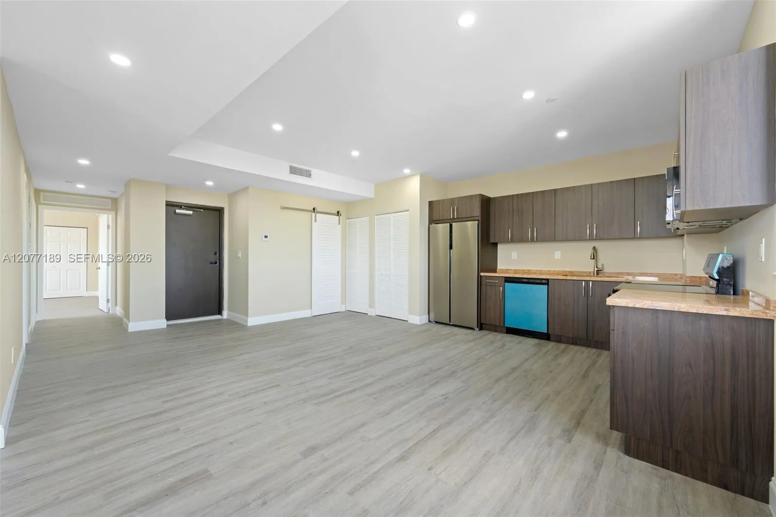 Foto de propiedad en 1020 NW 2 Avenue 301, Hallandale Beach, FL 33009 Hallandale Beach con MLS# 