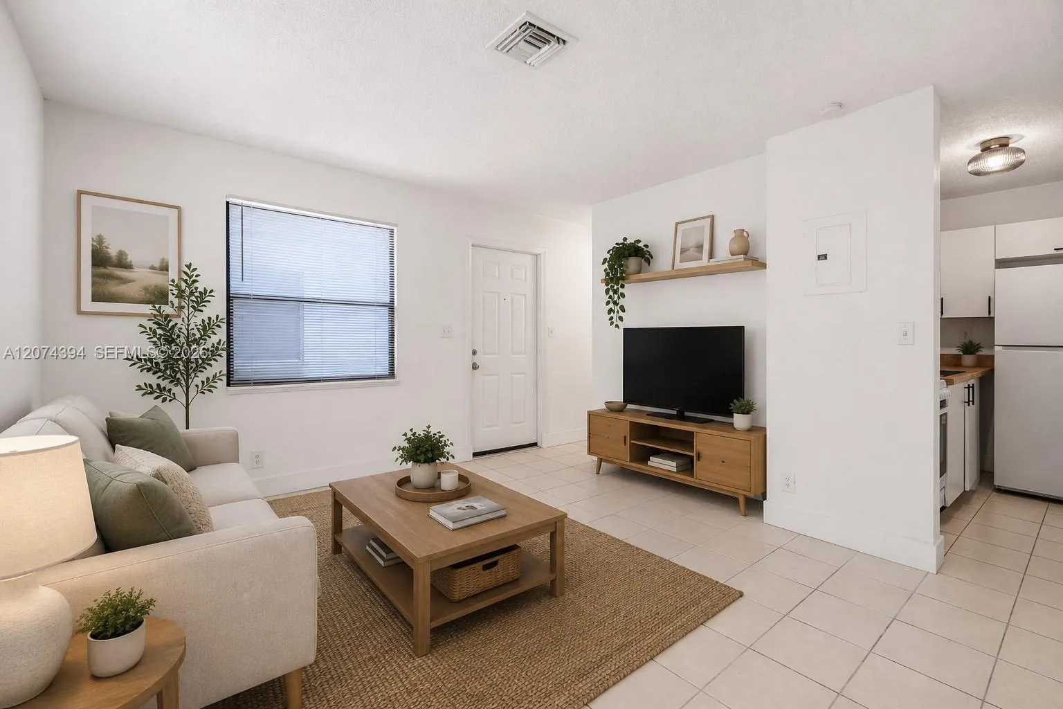 Foto de propiedad en 1020 NW 6th Avenue 2, Fort Lauderdale, FL 33311 Fort Lauderdale con MLS# 