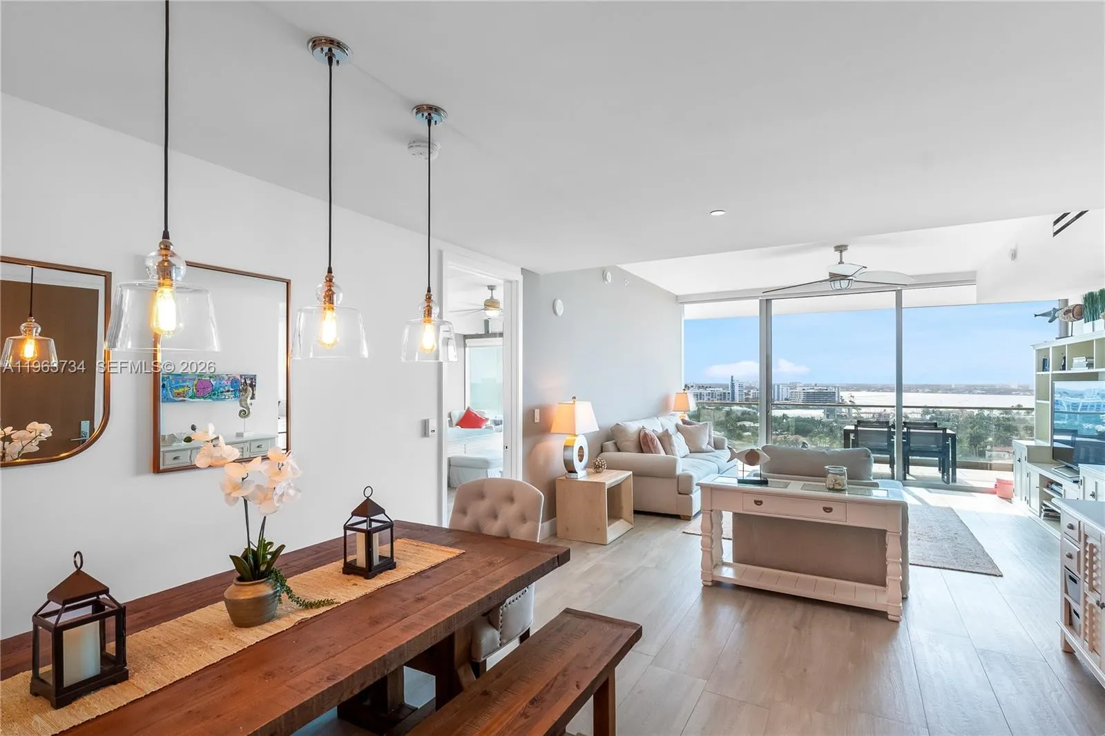 Foto de propiedad en 10201 Collins Avenue 1205, Bal Harbour, FL 33154 Bal Harbour con MLS# 