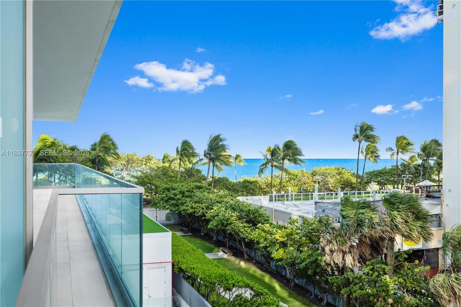 Foto de propiedad en 10201 Collins Avenue 311, Bal Harbour, FL 33154 Bal Harbour con MLS# 